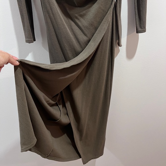Aritzia Babaton wrap dress - Picture 2 of 7